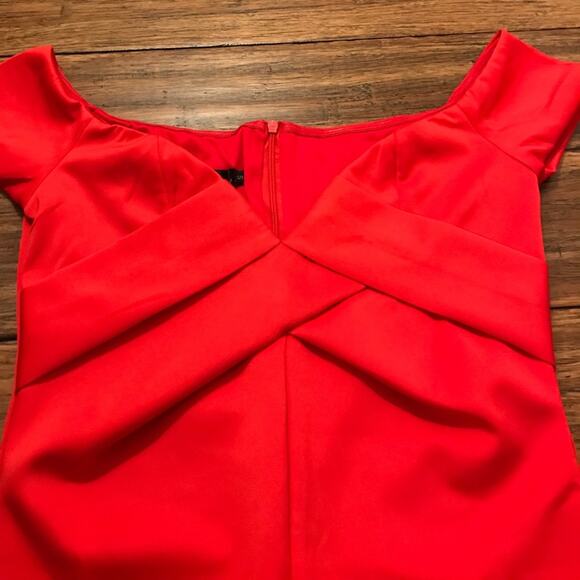 Sweetheart Neckline Dress Off The Shoulder Red - Picture 4 of 5